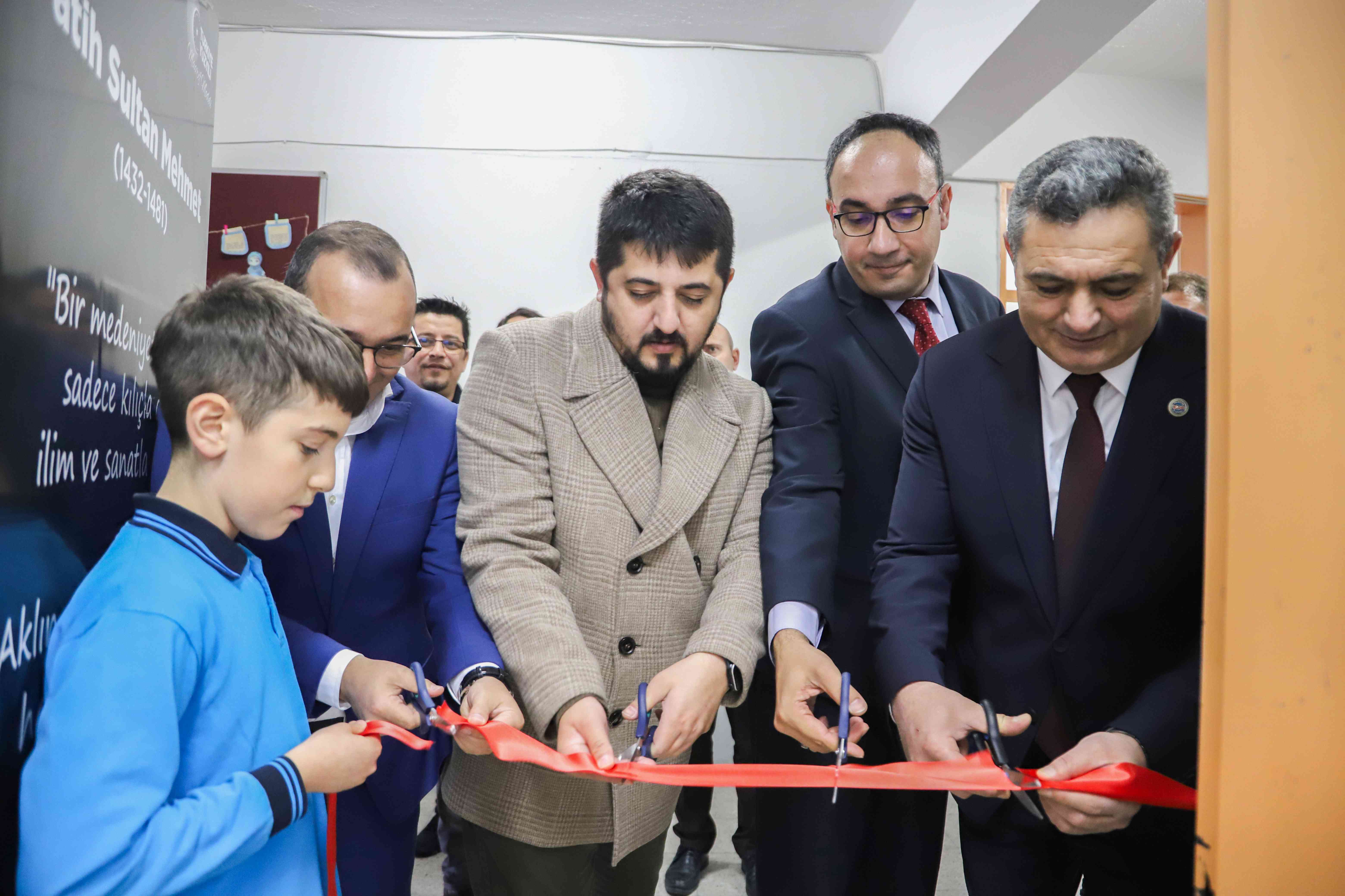 Çobanlar Çok Programlı Anadolu Lisesi Yeni Kütüphanesine Kavuştu